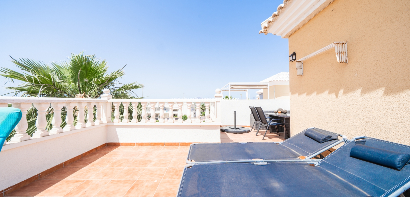 Wederverkoop - Vrijstaande Villa - Urb. El Oasis - La Marina