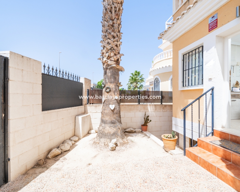 Wederverkoop - Vrijstaande Villa - Urb. El Oasis - La Marina