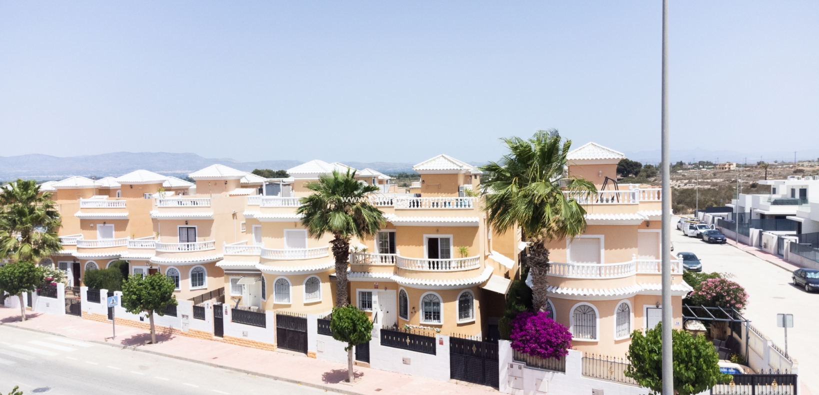 Wederverkoop - Vrijstaande Villa - Urb. El Oasis - La Marina