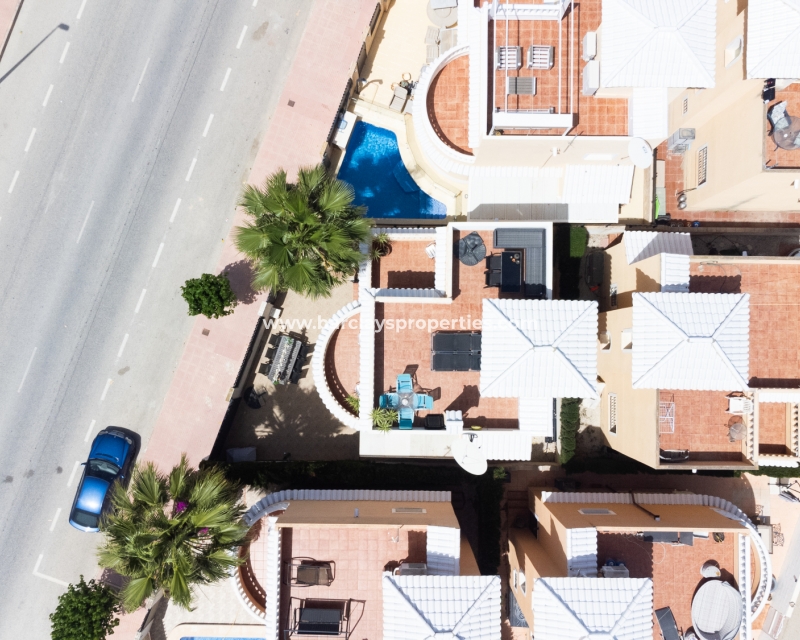 Wederverkoop - Vrijstaande Villa - Urb. El Oasis - La Marina