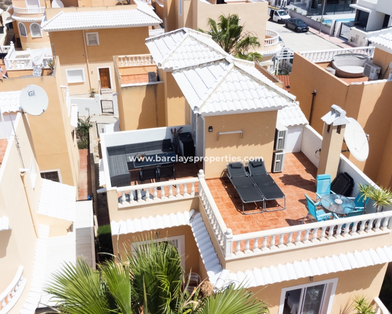 Wederverkoop - Vrijstaande Villa - Urb. El Oasis - La Marina