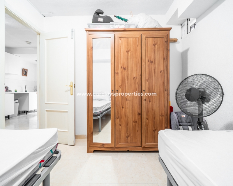 Wederverkoop - Vrijstaande Villa - Urb. El Oasis - La Marina