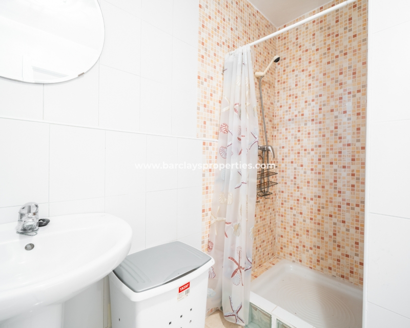 Wederverkoop - Vrijstaande Villa - Urb. El Oasis - La Marina