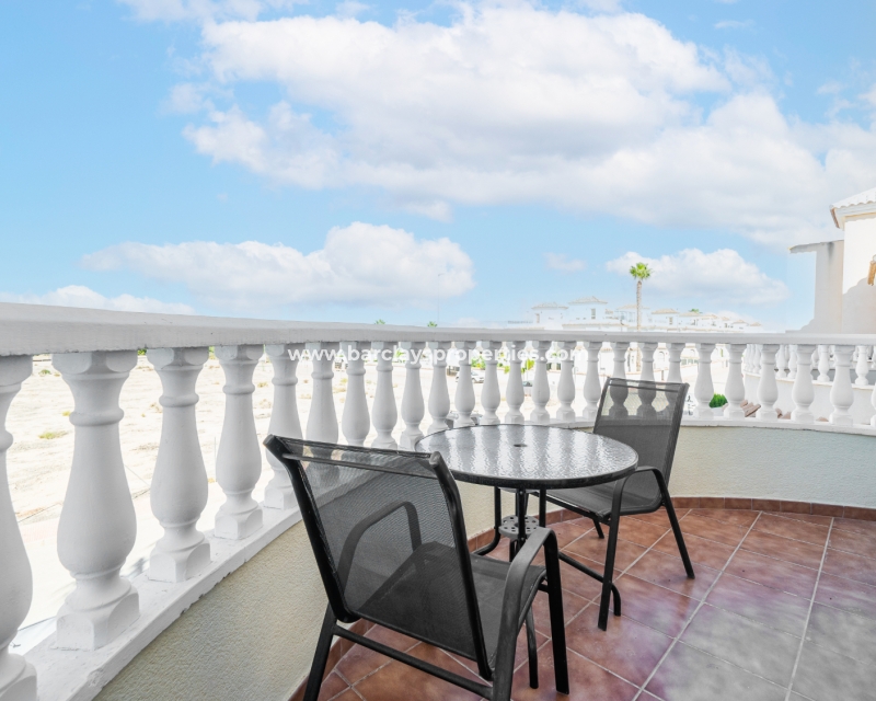 Wederverkoop - Vrijstaande Villa - Urb. El Oasis - La Marina