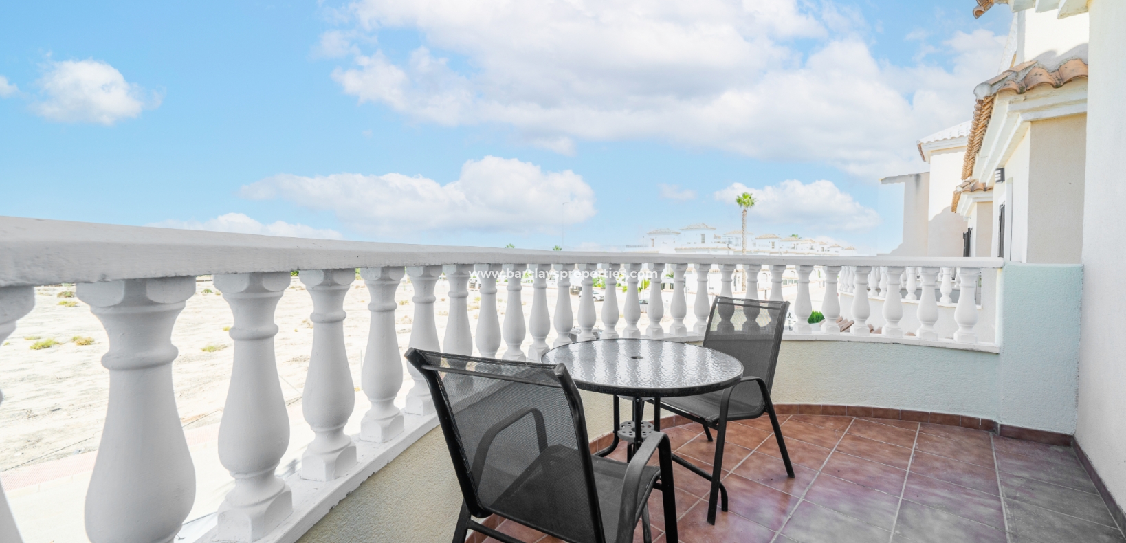 Wederverkoop - Vrijstaande Villa - Urb. El Oasis - La Marina