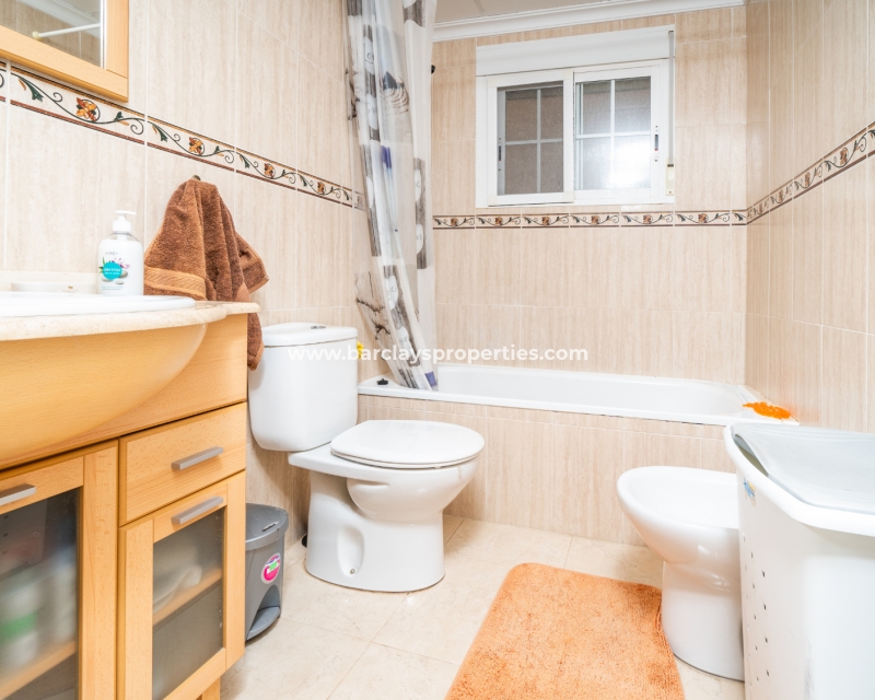 Wederverkoop - Vrijstaande Villa - Urb. El Oasis - La Marina