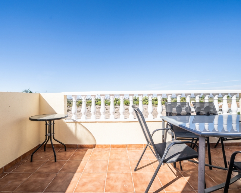 Wederverkoop - Vrijstaande Villa - Urb. El Oasis - La Marina