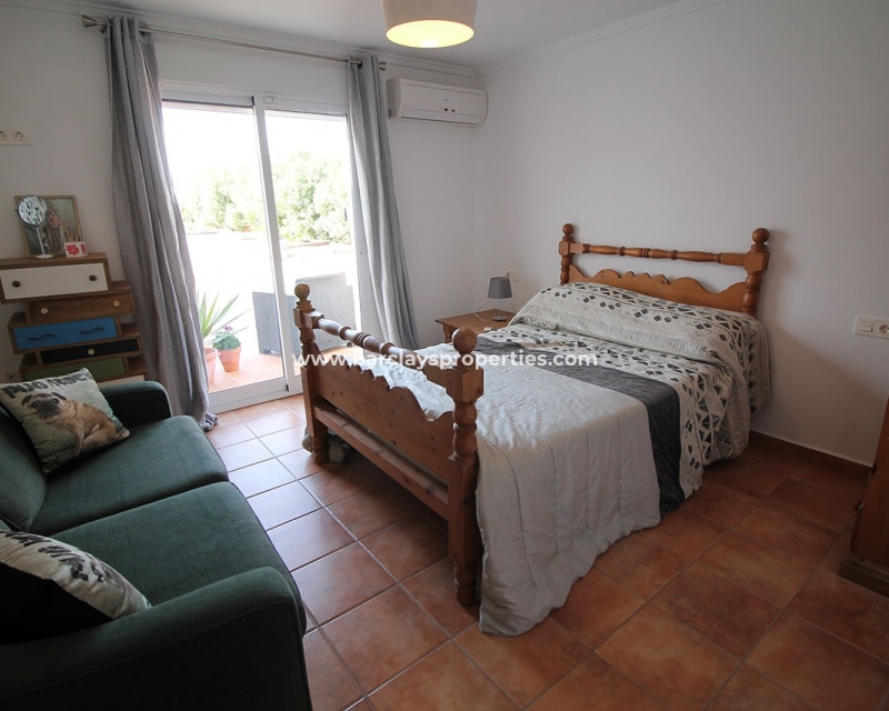 Wederverkoop - Vrijstaande Villa - Urb. El Oasis - La Marina