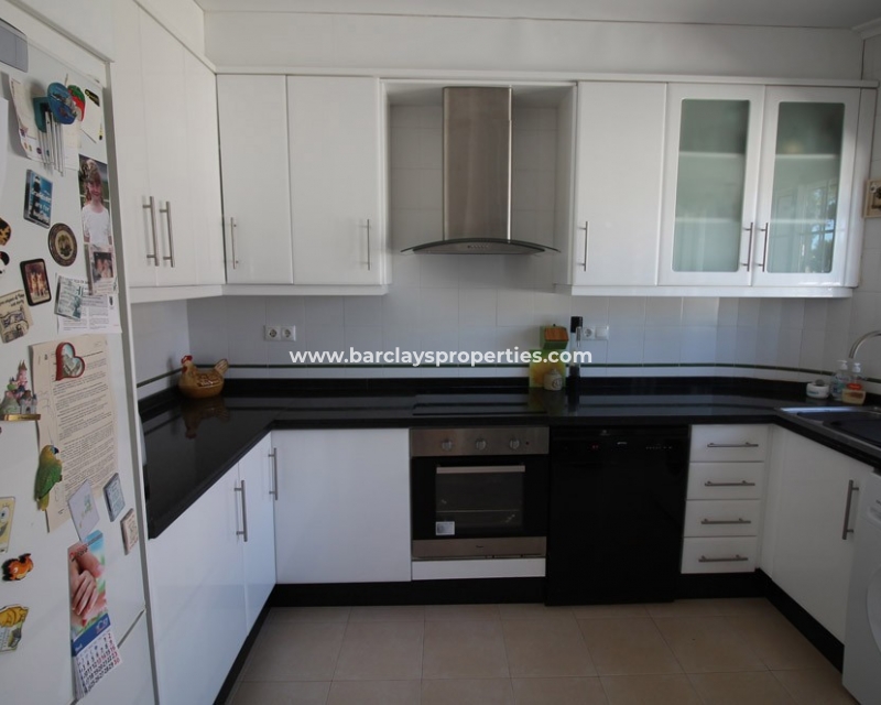 Wederverkoop - Vrijstaande Villa - Urb. El Oasis - La Marina