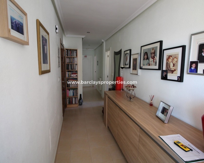 Wederverkoop - Vrijstaande Villa - Urb. El Oasis - La Marina