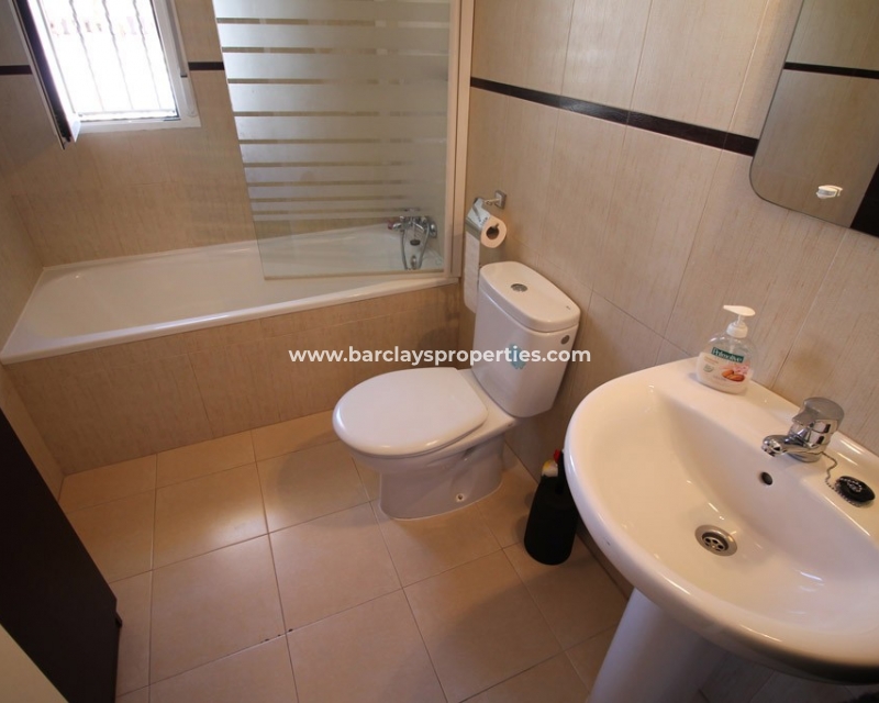 Wederverkoop - Vrijstaande Villa - Urb. El Oasis - La Marina