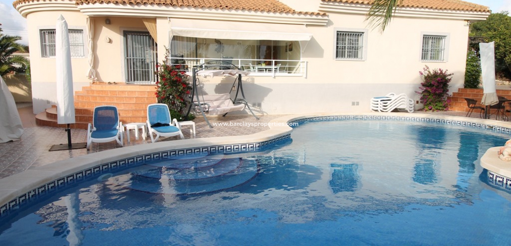 Wederverkoop - Vrijstaande Villa - Urb. El Oasis - La Marina