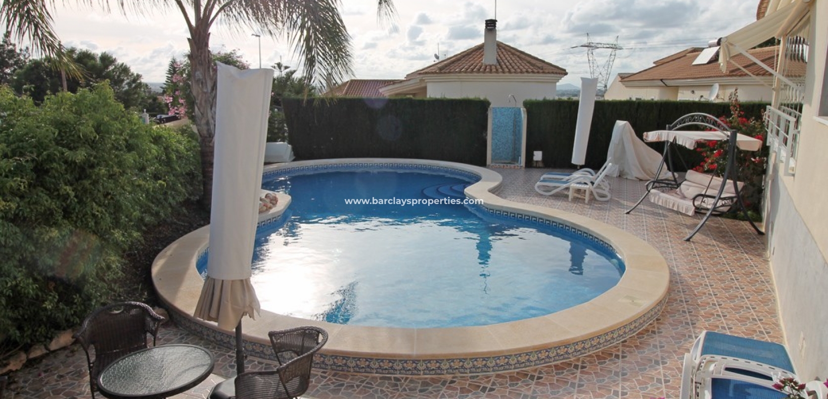 Wederverkoop - Vrijstaande Villa - Urb. El Oasis - La Marina