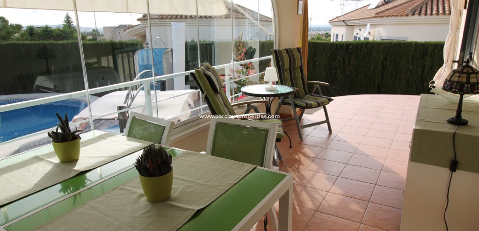 Wederverkoop - Vrijstaande Villa - Urb. El Oasis - La Marina