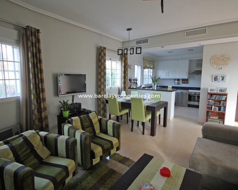 Wederverkoop - Vrijstaande Villa - Urb. El Oasis - La Marina