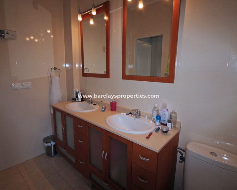 Wederverkoop - Vrijstaande Villa - Urb. El Oasis - La Marina