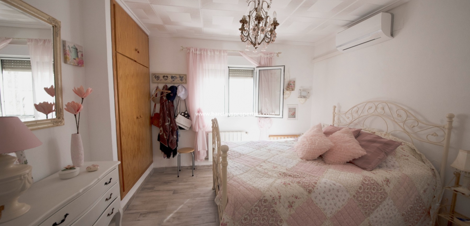 Wederverkoop - Vrijstaande Villa - Urb. La Escuera