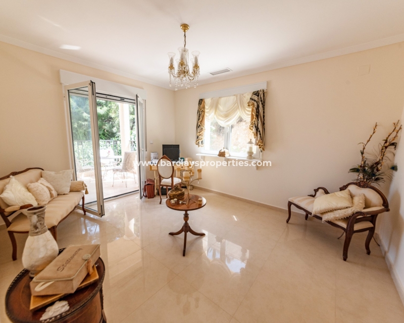 Wederverkoop - Vrijstaande Villa - Urb. La Escuera