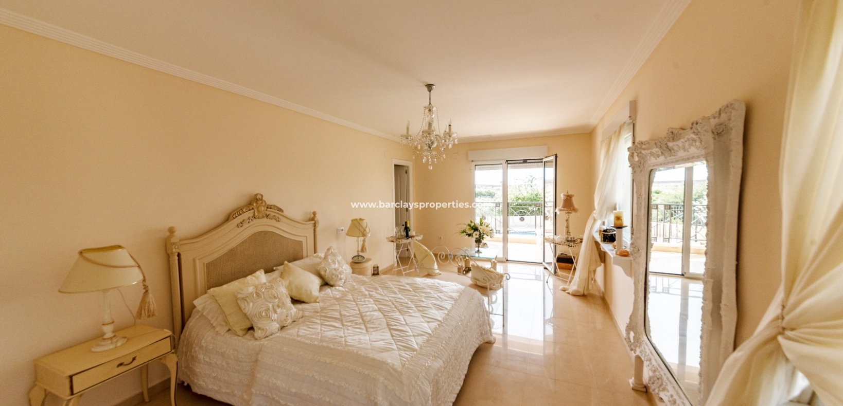 Wederverkoop - Vrijstaande Villa - Urb. La Escuera