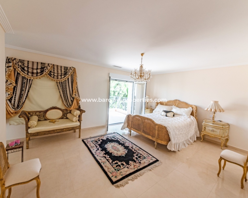 Wederverkoop - Vrijstaande Villa - Urb. La Escuera