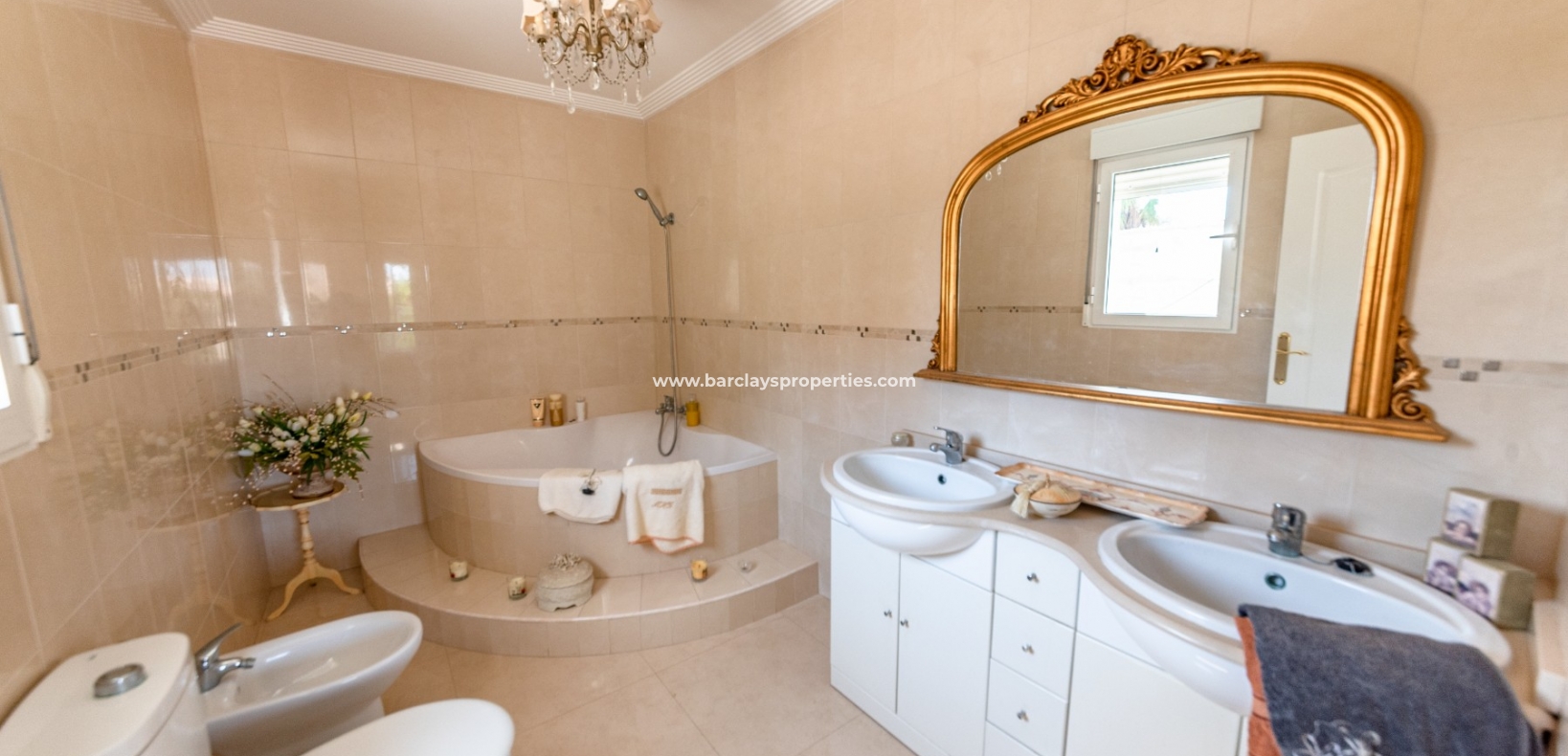 Wederverkoop - Vrijstaande Villa - Urb. La Escuera