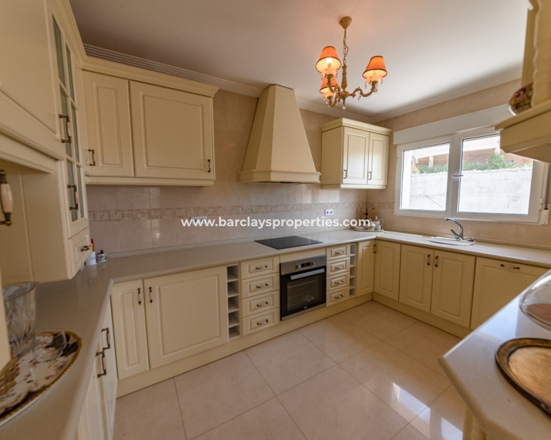 Wederverkoop - Vrijstaande Villa - Urb. La Escuera