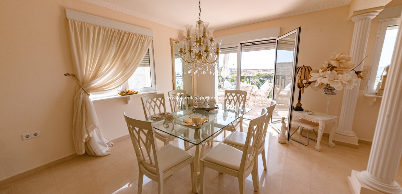 Wederverkoop - Vrijstaande Villa - Urb. La Escuera