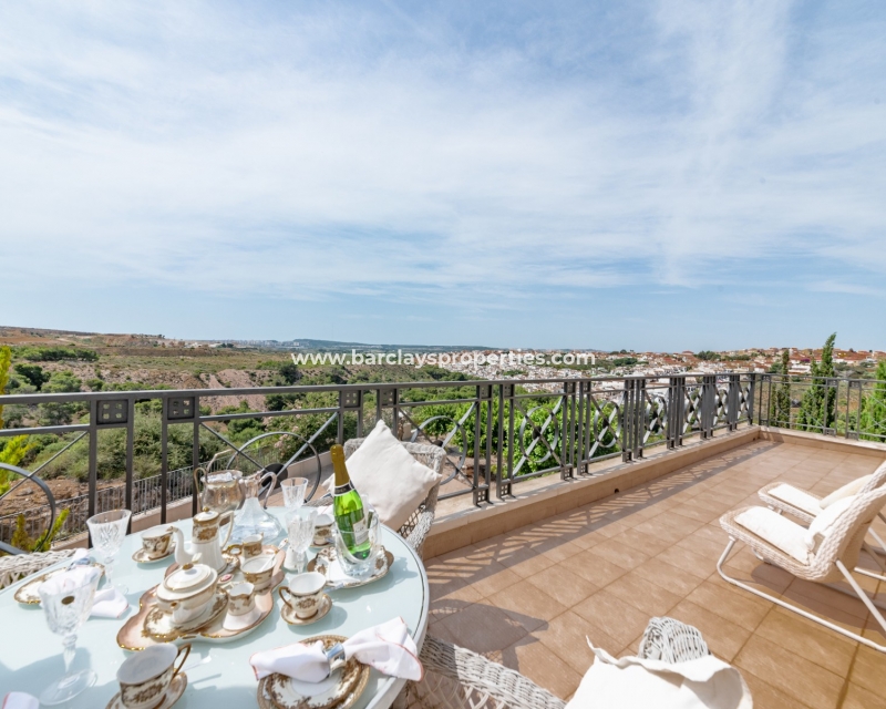 Wederverkoop - Vrijstaande Villa - Urb. La Escuera