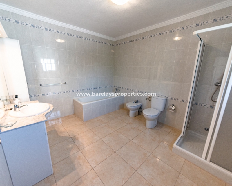 Wederverkoop - Vrijstaande Villa - Urb. La Escuera