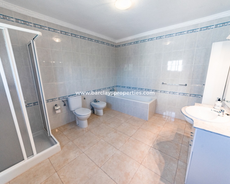 Wederverkoop - Vrijstaande Villa - Urb. La Escuera