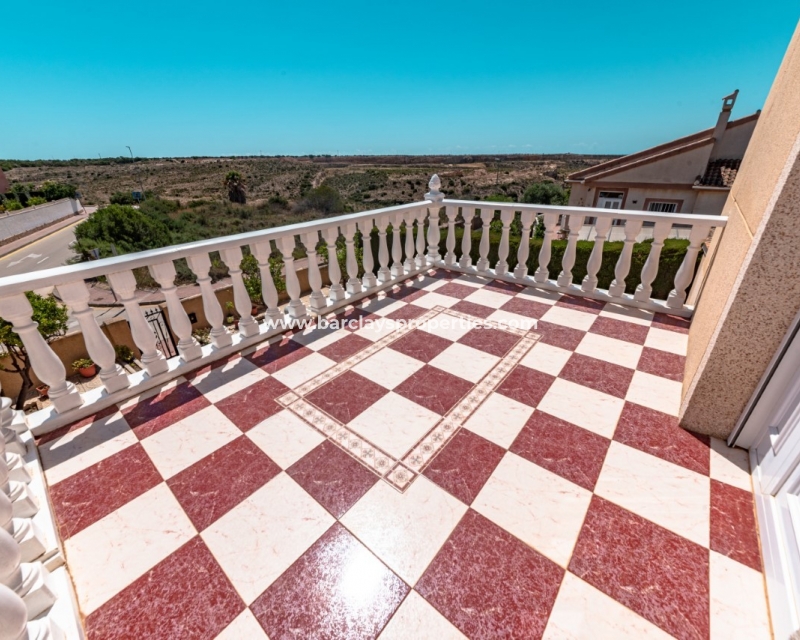 Wederverkoop - Vrijstaande Villa - Urb. La Escuera