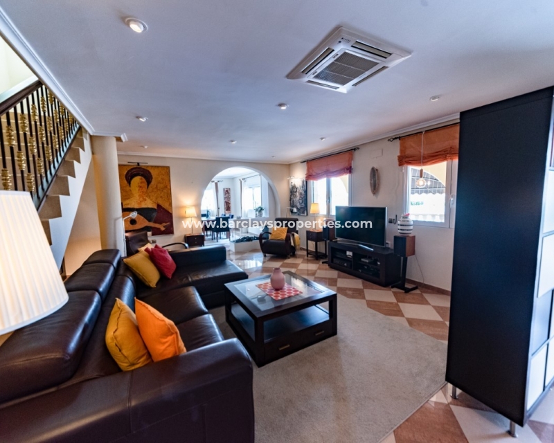 Wederverkoop - Vrijstaande Villa - Urb. La Escuera