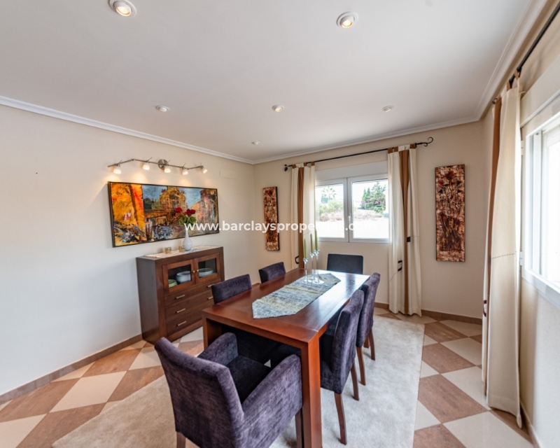 Wederverkoop - Vrijstaande Villa - Urb. La Escuera