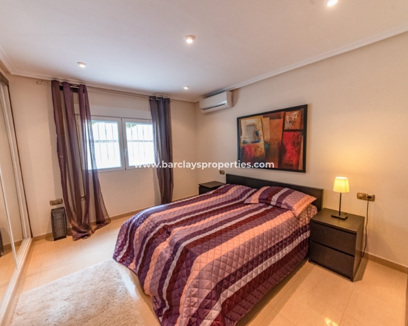 Wederverkoop - Vrijstaande Villa - Urb. La Escuera