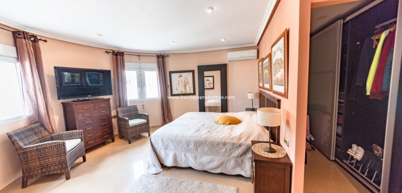 Wederverkoop - Vrijstaande Villa - Urb. La Escuera