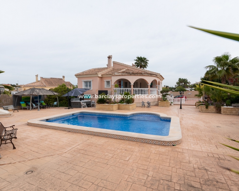 Wederverkoop - Vrijstaande Villa - Urb. La Escuera