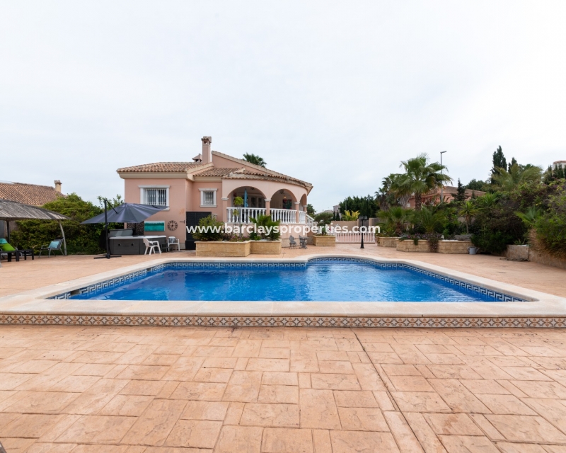 Wederverkoop - Vrijstaande Villa - Urb. La Escuera