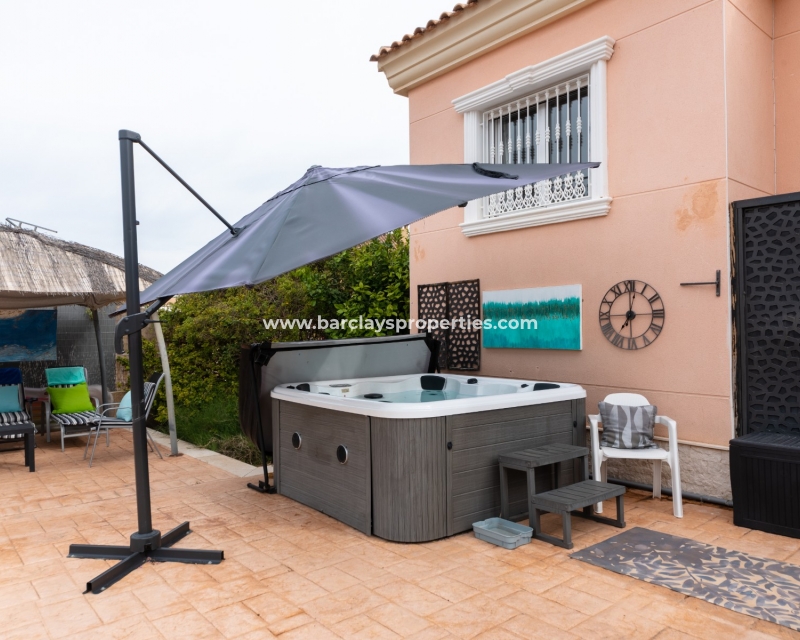 Wederverkoop - Vrijstaande Villa - Urb. La Escuera