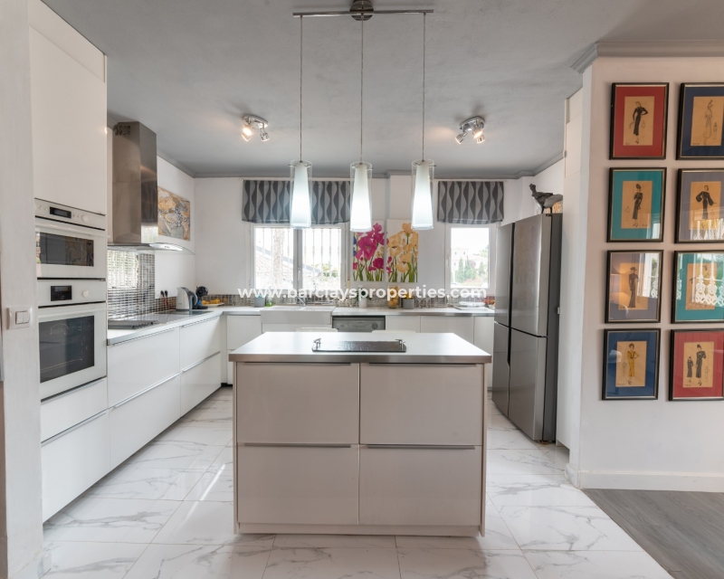 Wederverkoop - Vrijstaande Villa - Urb. La Escuera