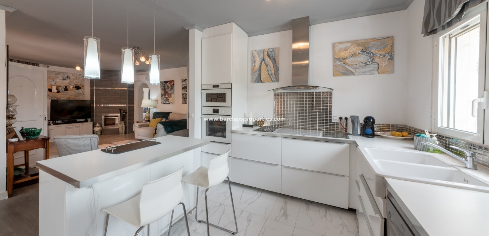 Wederverkoop - Vrijstaande Villa - Urb. La Escuera