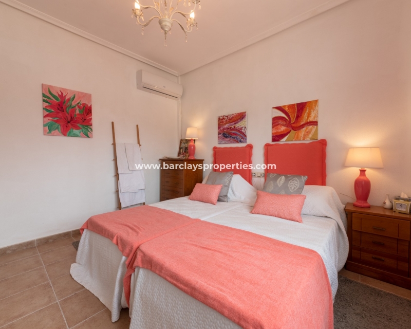 Wederverkoop - Vrijstaande Villa - Urb. La Escuera