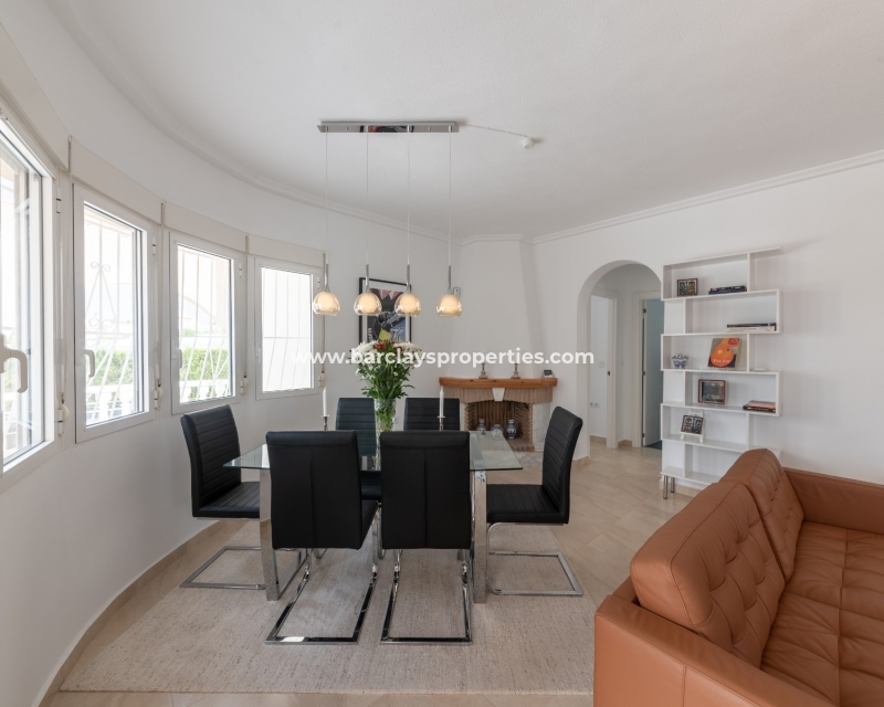 Wederverkoop - Vrijstaande Villa - Urb. La Escuera