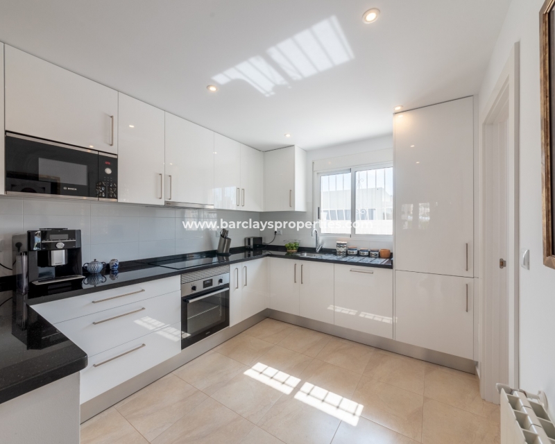 Wederverkoop - Vrijstaande Villa - Urb. La Escuera