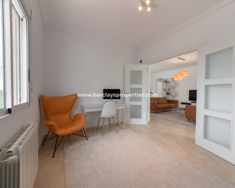 Wederverkoop - Vrijstaande Villa - Urb. La Escuera