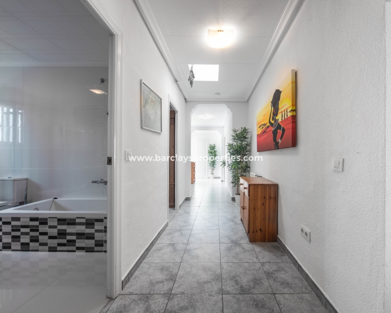 Wederverkoop - Vrijstaande Villa - Urb. La Escuera