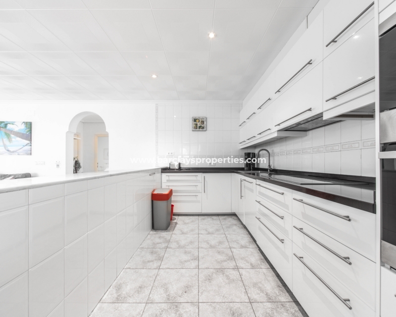 Wederverkoop - Vrijstaande Villa - Urb. La Escuera