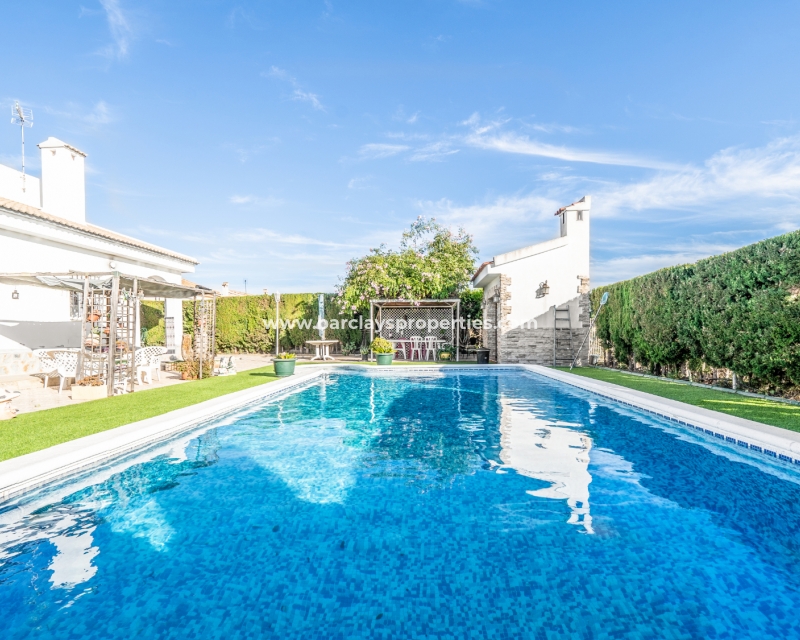 Wederverkoop - Vrijstaande Villa - Urb. La Escuera