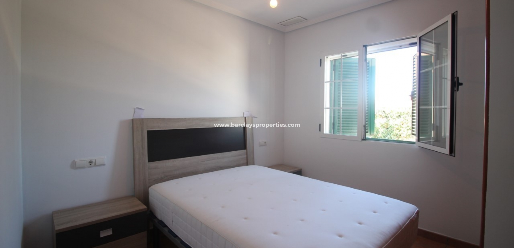 Wederverkoop - Vrijstaande Villa - Urb. La Escuera