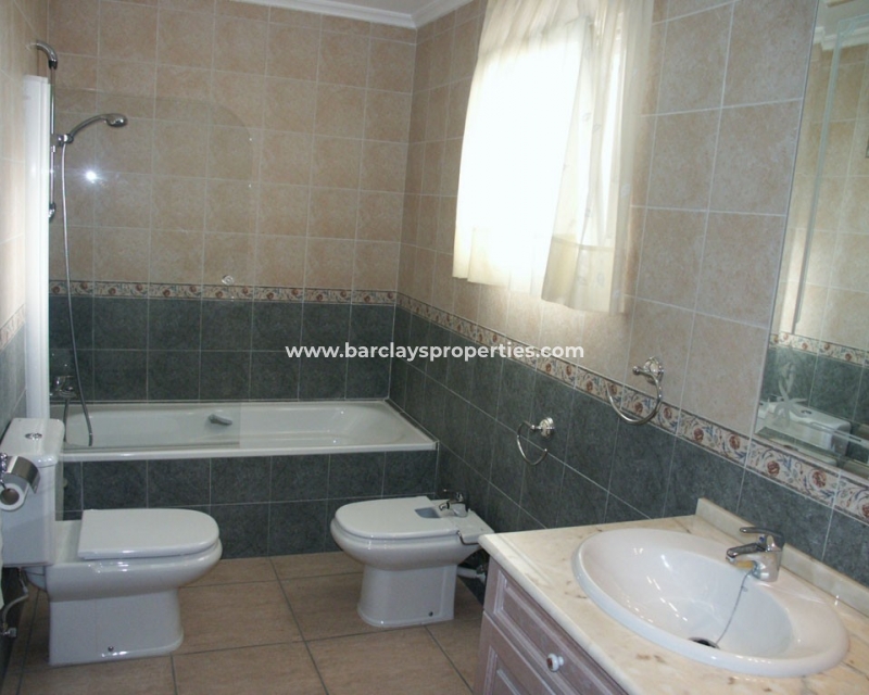 Wederverkoop - Vrijstaande Villa - Urb. La Escuera