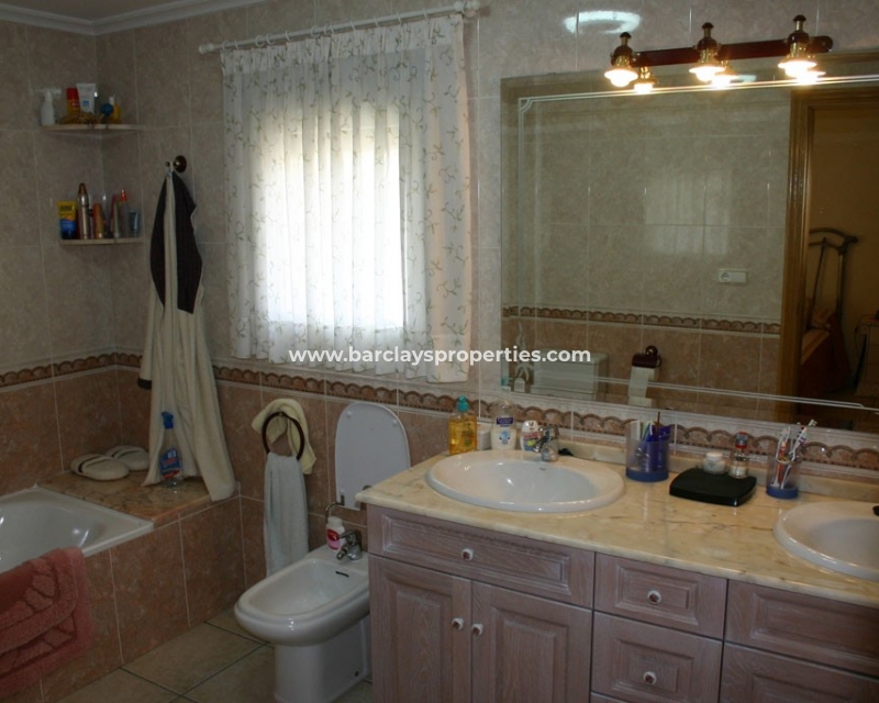 Wederverkoop - Vrijstaande Villa - Urb. La Escuera